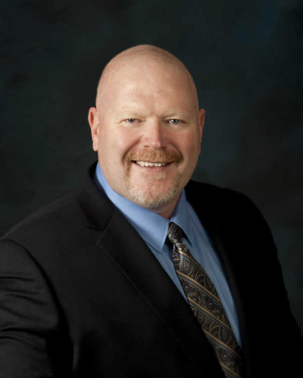 Brian Ellefsen MD